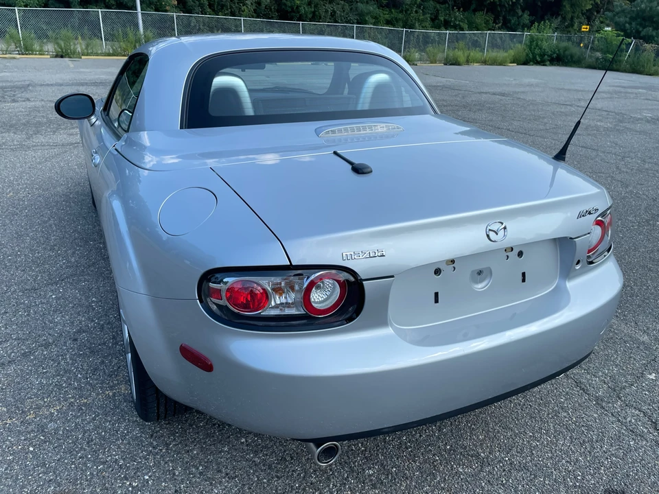 2008 Mazda NC MX-5 Miata - Image 20 of 31