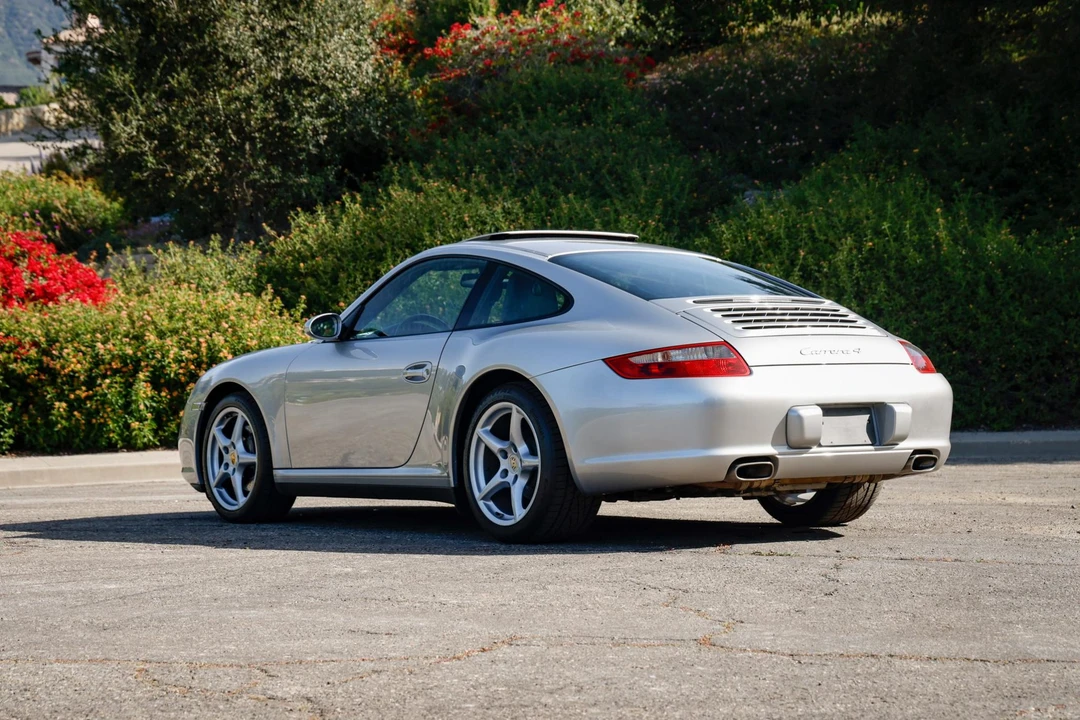 2008 Porsche 997 Carrera 4 - Image 9 of 31
