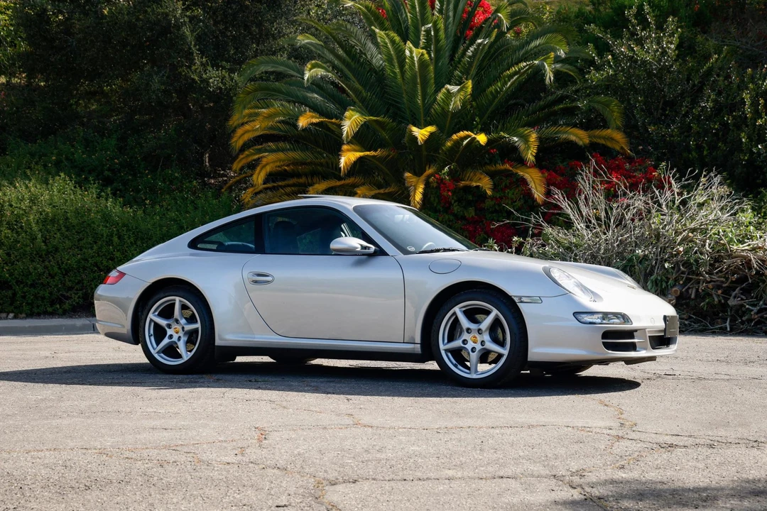2008 Porsche 997 Carrera 4 - Image 12 of 31