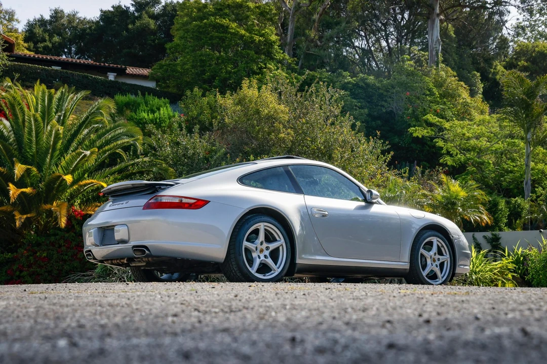 2008 Porsche 997 Carrera 4 - Image 28 of 31