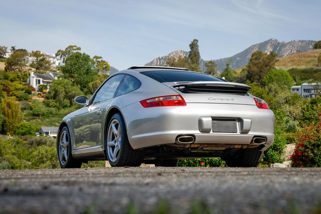 2008 Porsche 997 Carrera 4 - Image 30 of 31