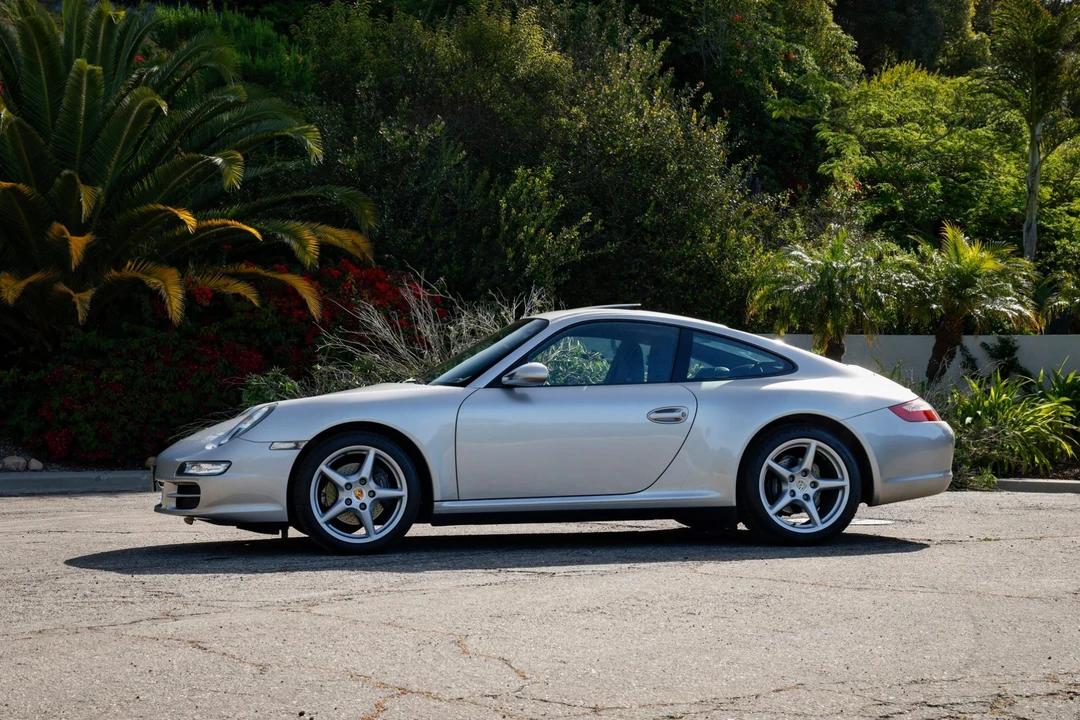 2008 Porsche 997 Carrera 4 - Image 6 of 31