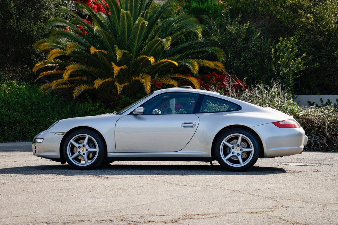 2008 Porsche 997 Carrera 4 - Image 7 of 31