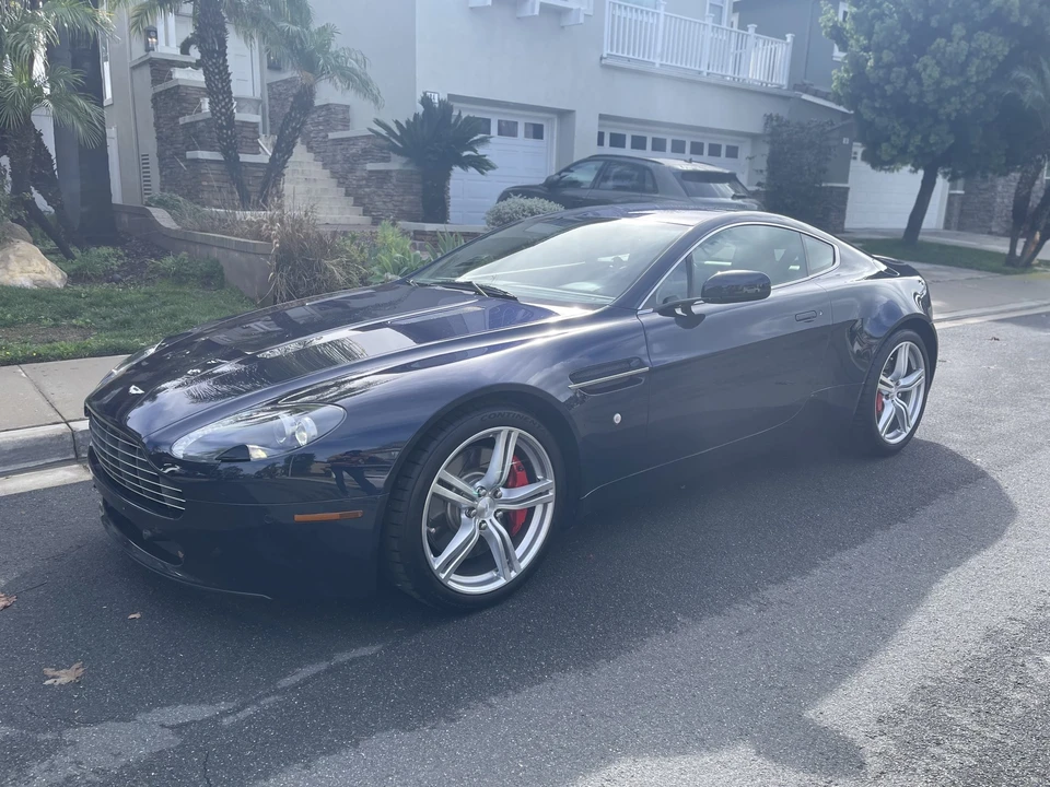 2009 Aston Martin V8 Vantage (2006-2017) - Image 2 of 31