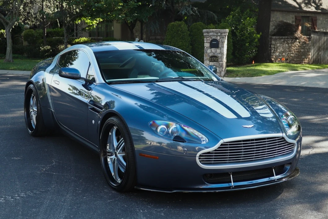 2009 Aston Martin V8 Vantage (2006-2017) - Image 1 of 31