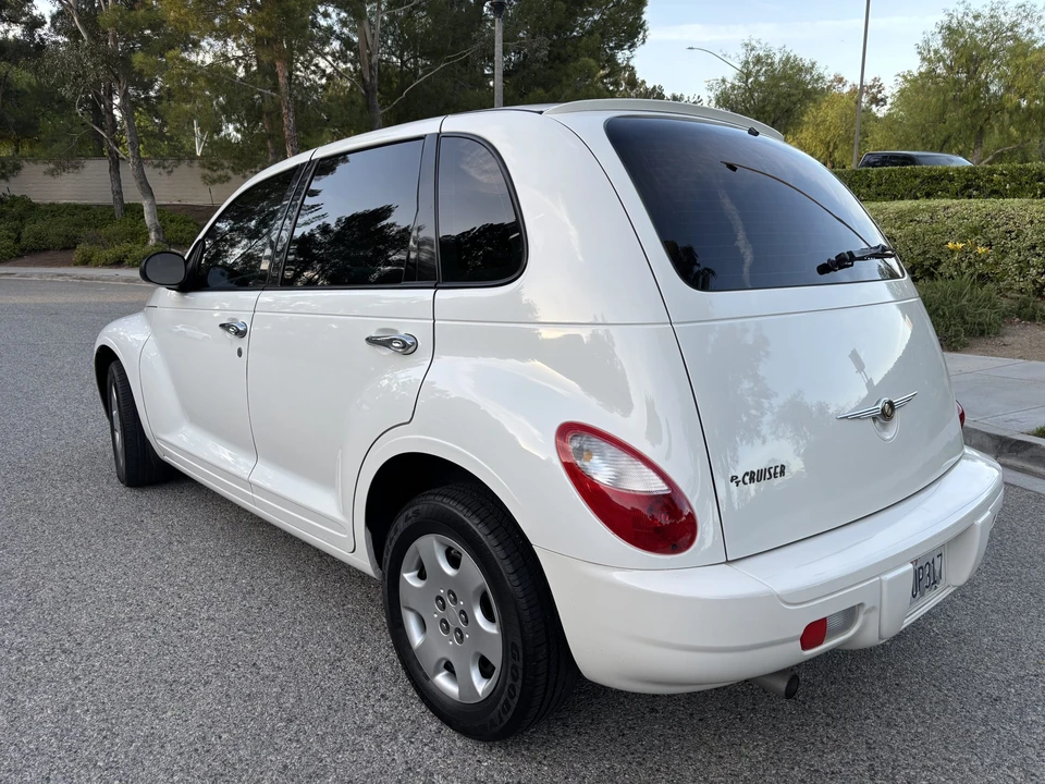 2009 Chrysler PT Cruiser - Image 7 of 31