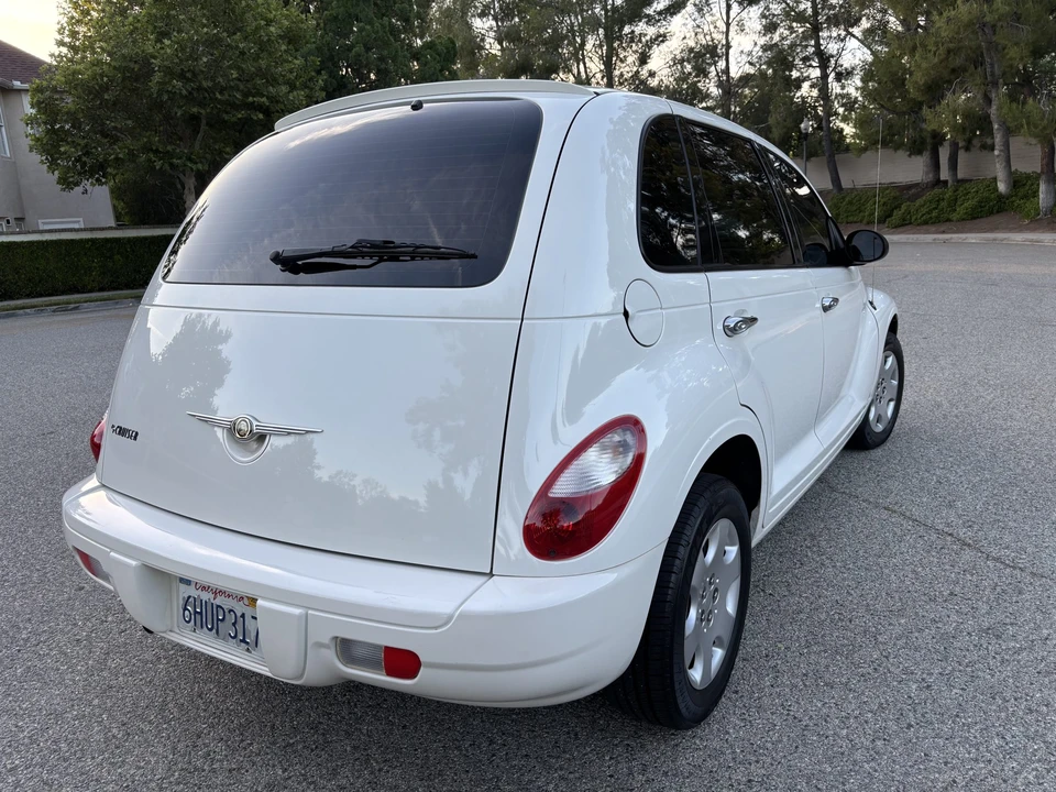 2009 Chrysler PT Cruiser - Image 9 of 31