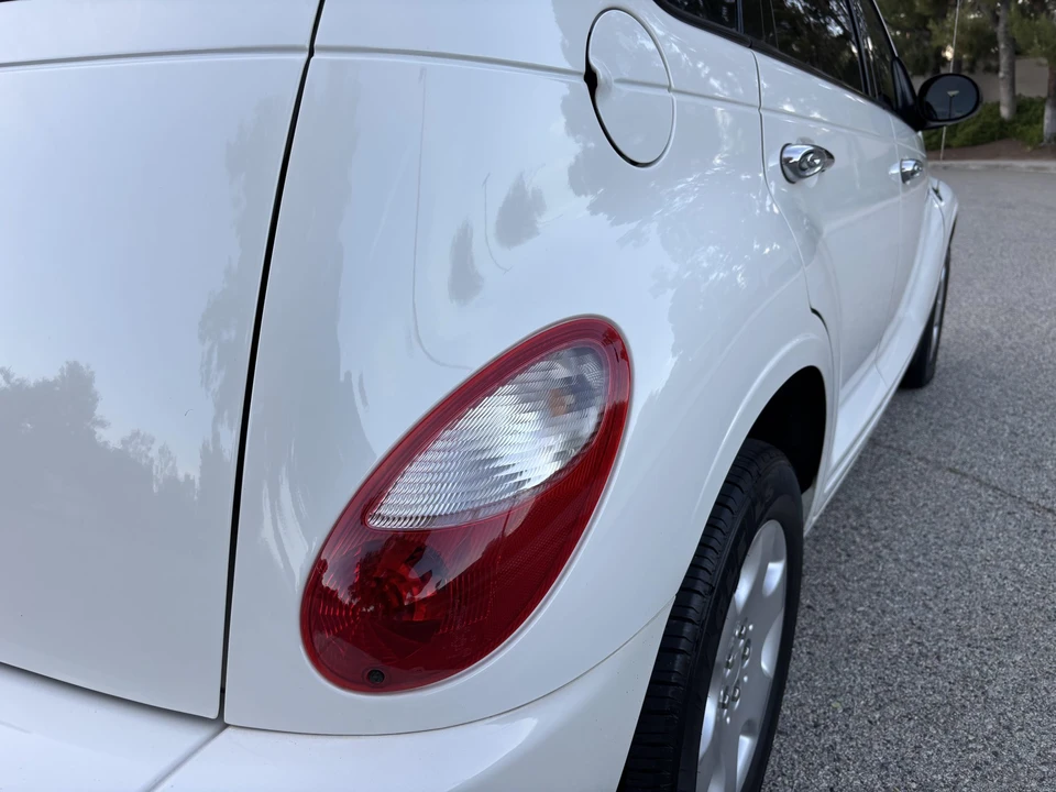 2009 Chrysler PT Cruiser - Image 16 of 31