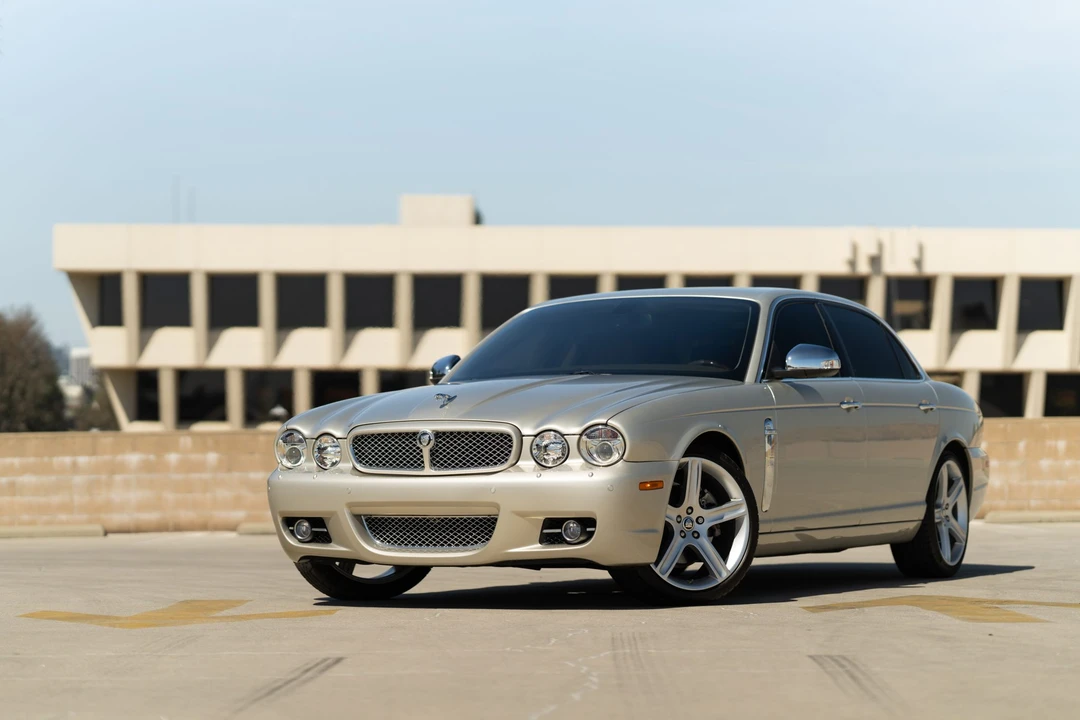 2009 Jaguar X350/X356/X358 XJ - Image 2 of 31