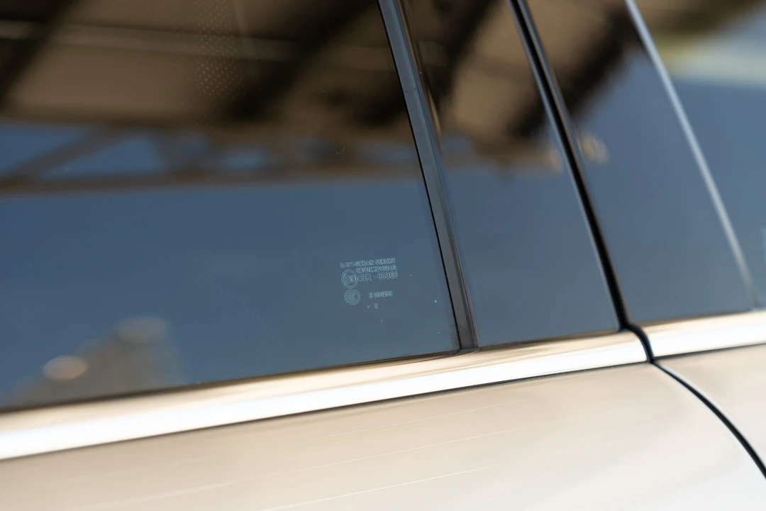 2009 Jaguar X350/X356/X358 XJ - Image 26 of 31