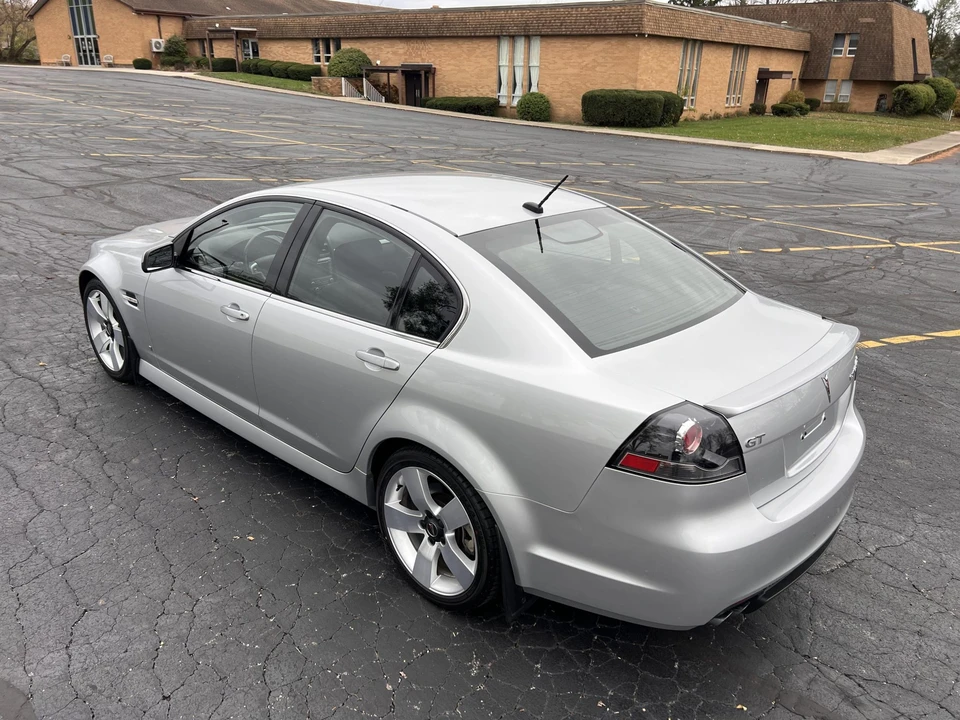2009 Pontiac G8 - Image 6 of 31