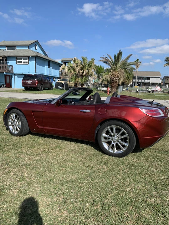 2009 Saturn Sky - Image 21 of 31