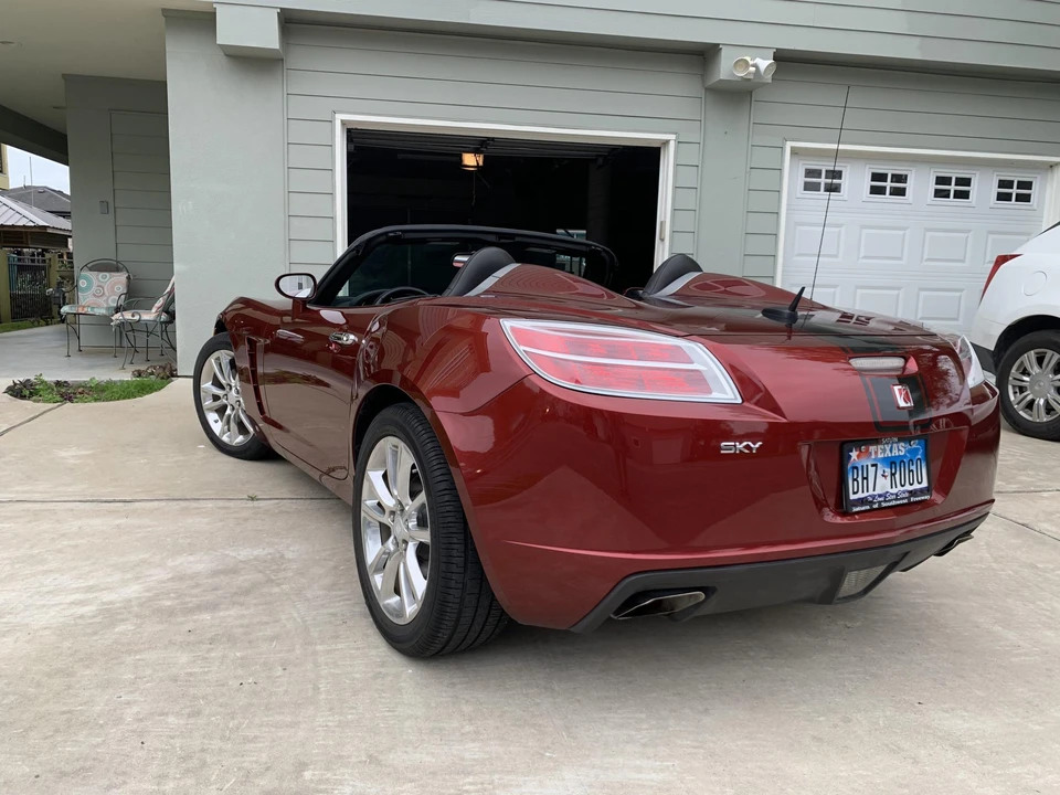 2009 Saturn Sky - Image 7 of 31