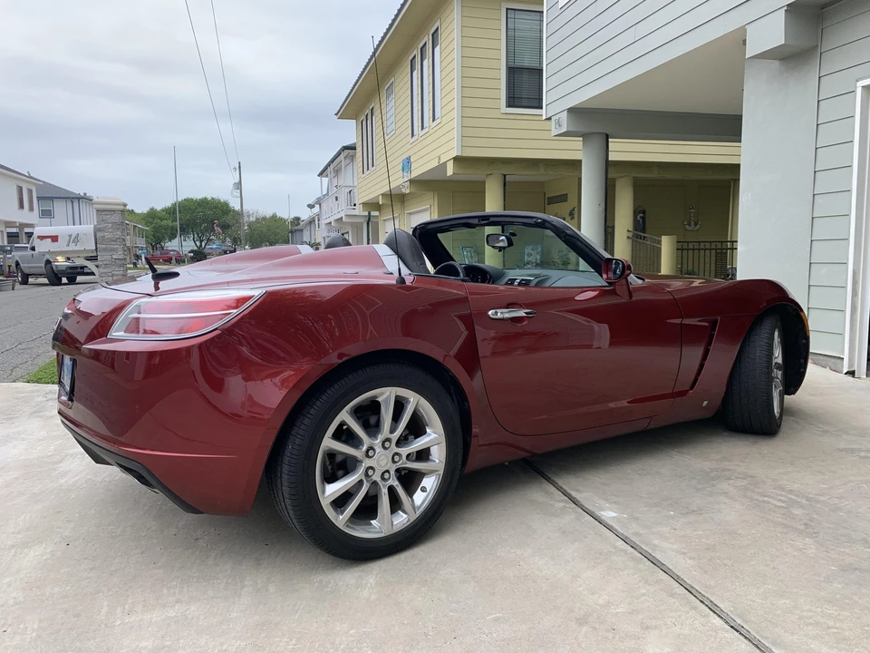 2009 Saturn Sky - Image 10 of 31