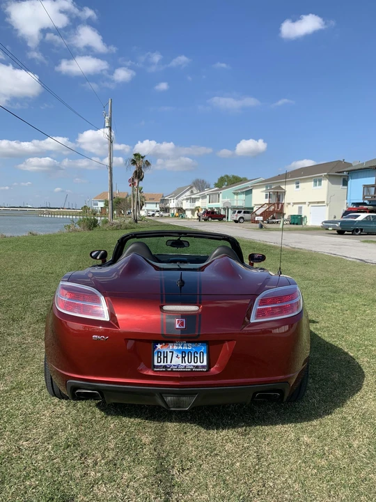 2009 Saturn Sky - Image 18 of 31