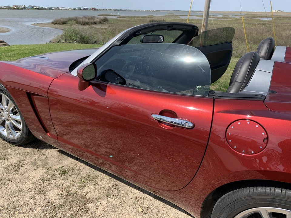 2009 Saturn Sky - Image 22 of 31