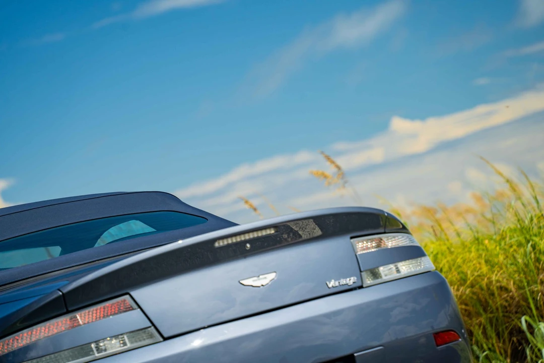 2010 Aston Martin V8 Vantage (2006-2017) - Image 27 of 31