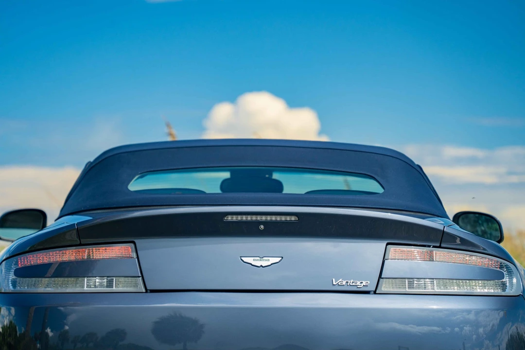 2010 Aston Martin V8 Vantage (2006-2017) - Image 26 of 31