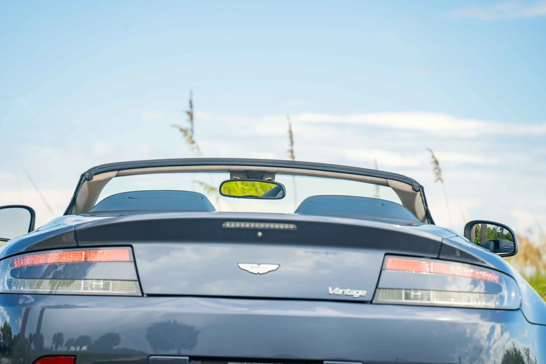 2010 Aston Martin V8 Vantage (2006-2017) - Image 25 of 31