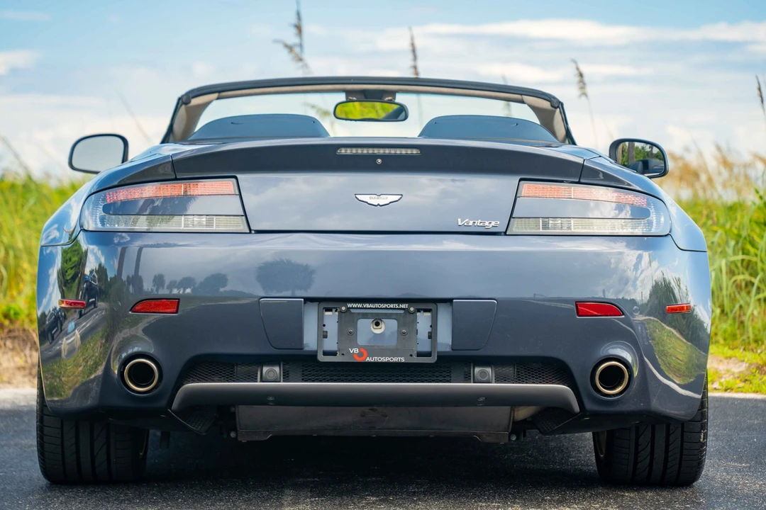 2010 Aston Martin V8 Vantage (2006-2017) - Image 7 of 31
