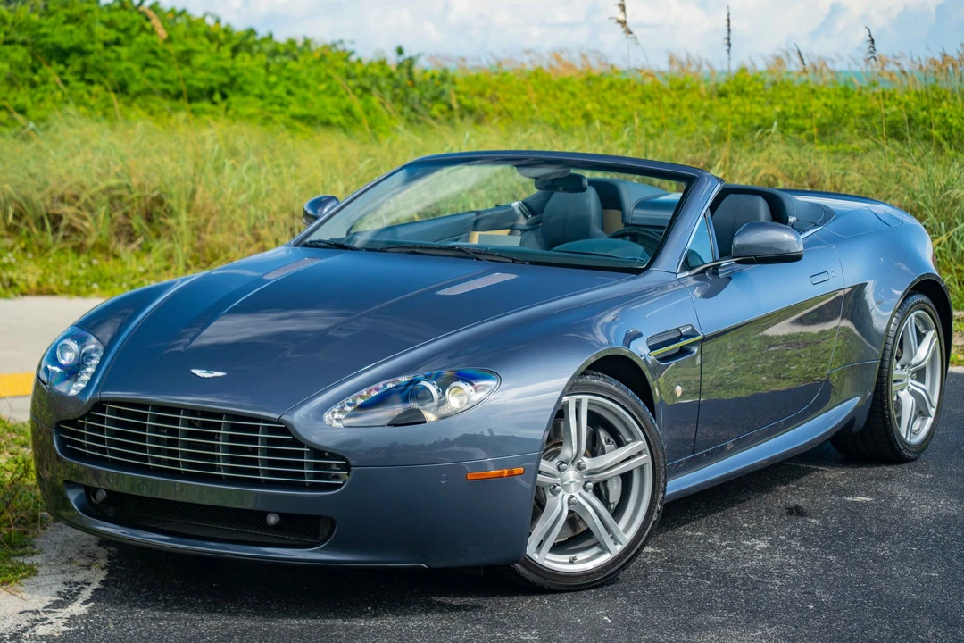 2010 Aston Martin V8 Vantage (2006-2017) - Image 2 of 31