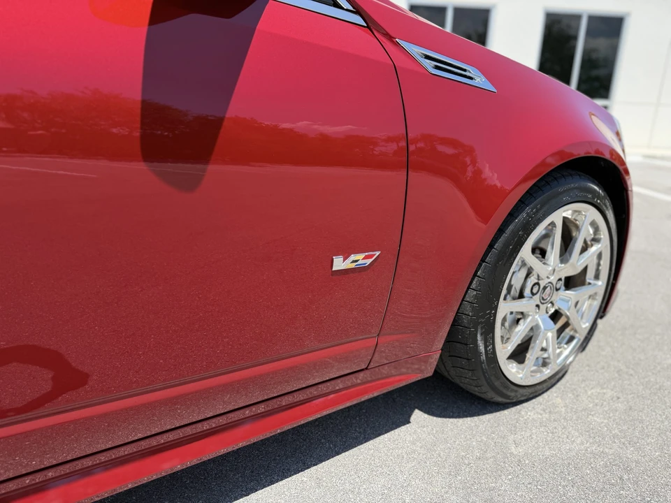 2010 Cadillac CTS-V 2nd Gen - Image 18 of 31