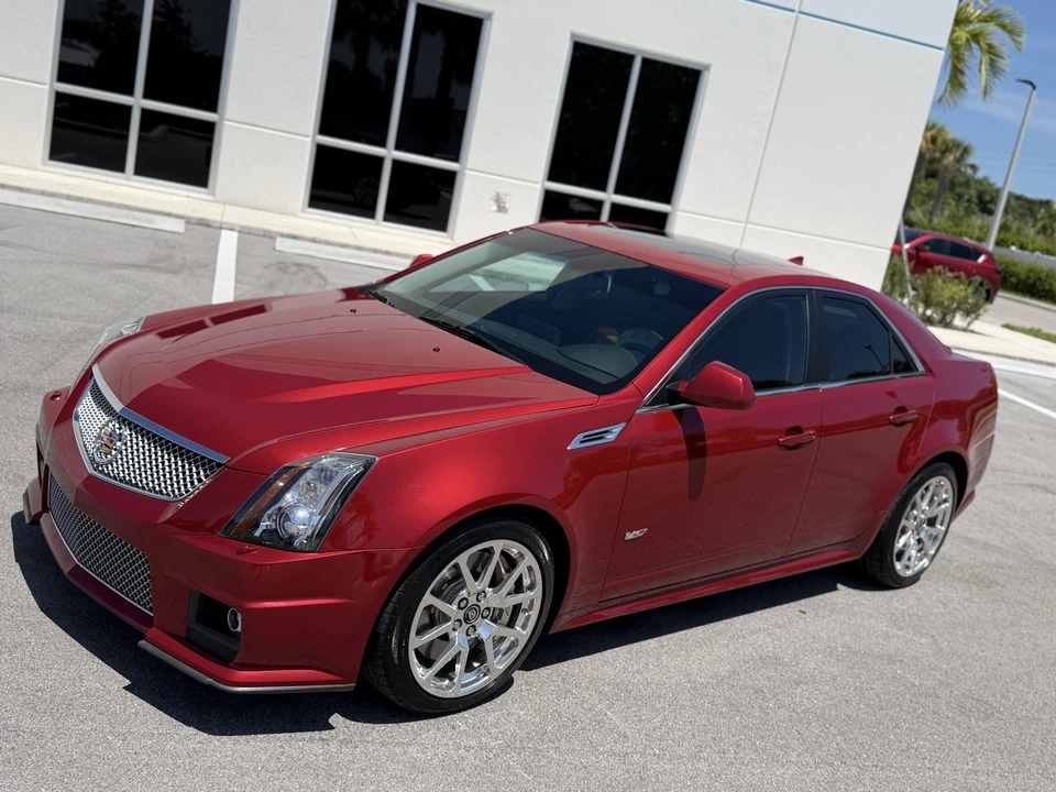 2010 Cadillac CTS-V 2nd Gen - Image 4 of 31