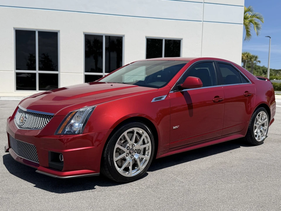 2010 Cadillac CTS-V 2nd Gen - Image 5 of 31