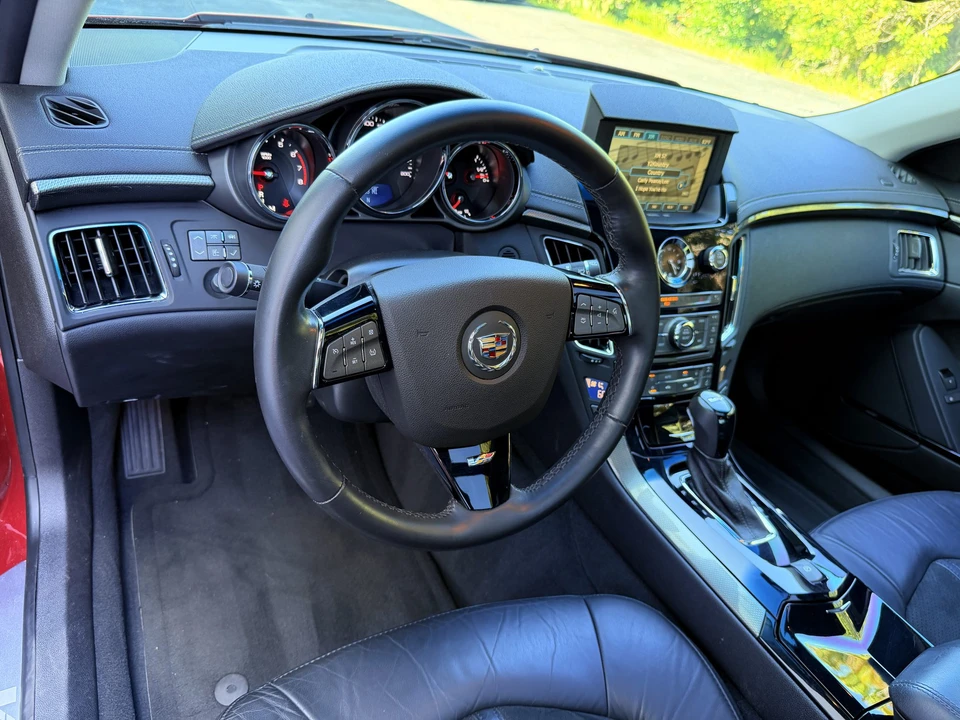 2010 Cadillac CTS-V 2nd Gen - Image 28 of 31