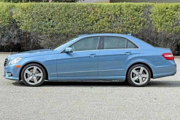 2010 Mercedes-Benz W212 E-Class - Image 3 of 8
