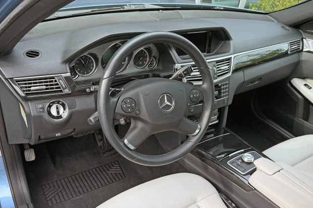2010 Mercedes-Benz W212 E-Class - Image 5 of 8