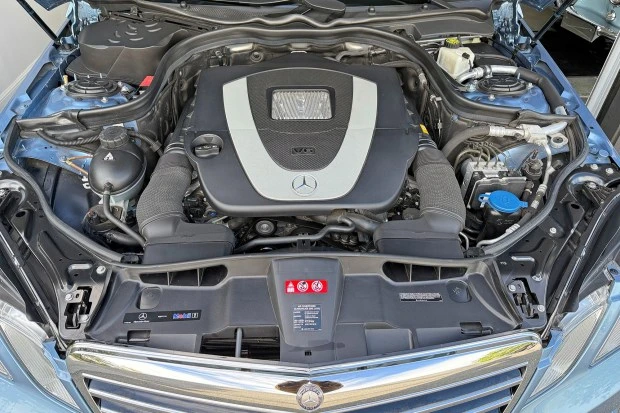 2010 Mercedes-Benz W212 E-Class - Image 6 of 8