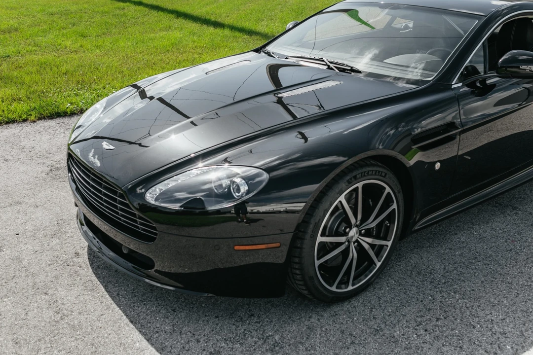 2011 Aston Martin V8 Vantage (2006-2017) - Image 14 of 31