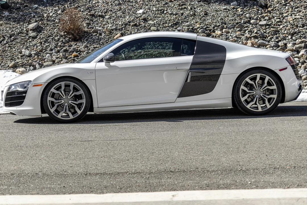2011 Audi 42 R8 - Image 7 of 31