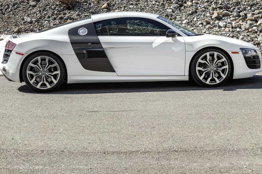 2011 Audi 42 R8 - Image 2 of 31