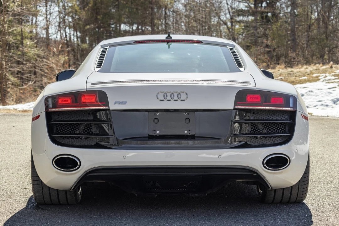 2011 Audi 42 R8 - Image 10 of 31