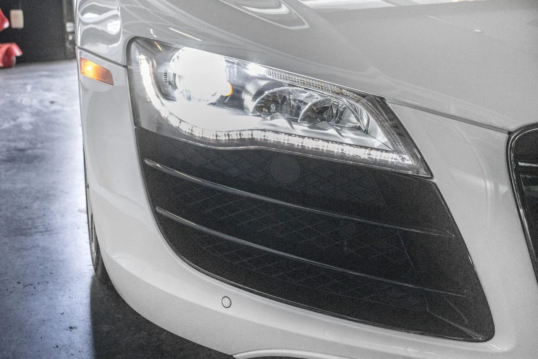 2011 Audi 42 R8 - Image 14 of 31