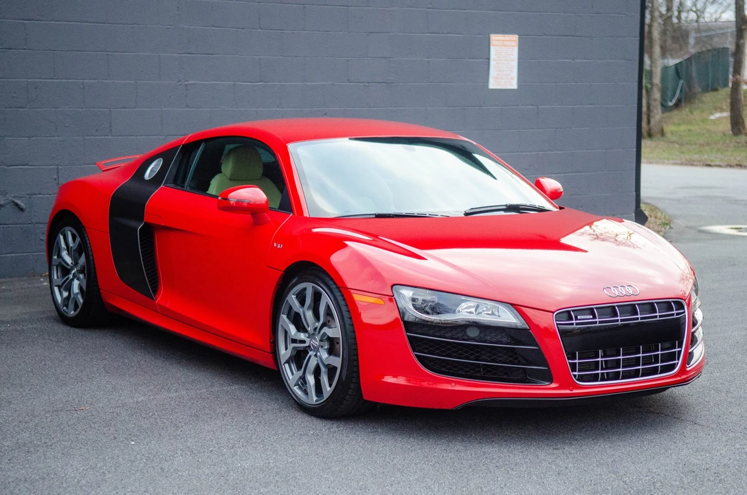 2011 Audi 42 R8 - Image 15 of 31