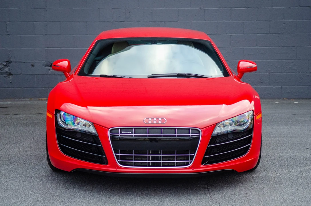 2011 Audi 42 R8 - Image 11 of 31
