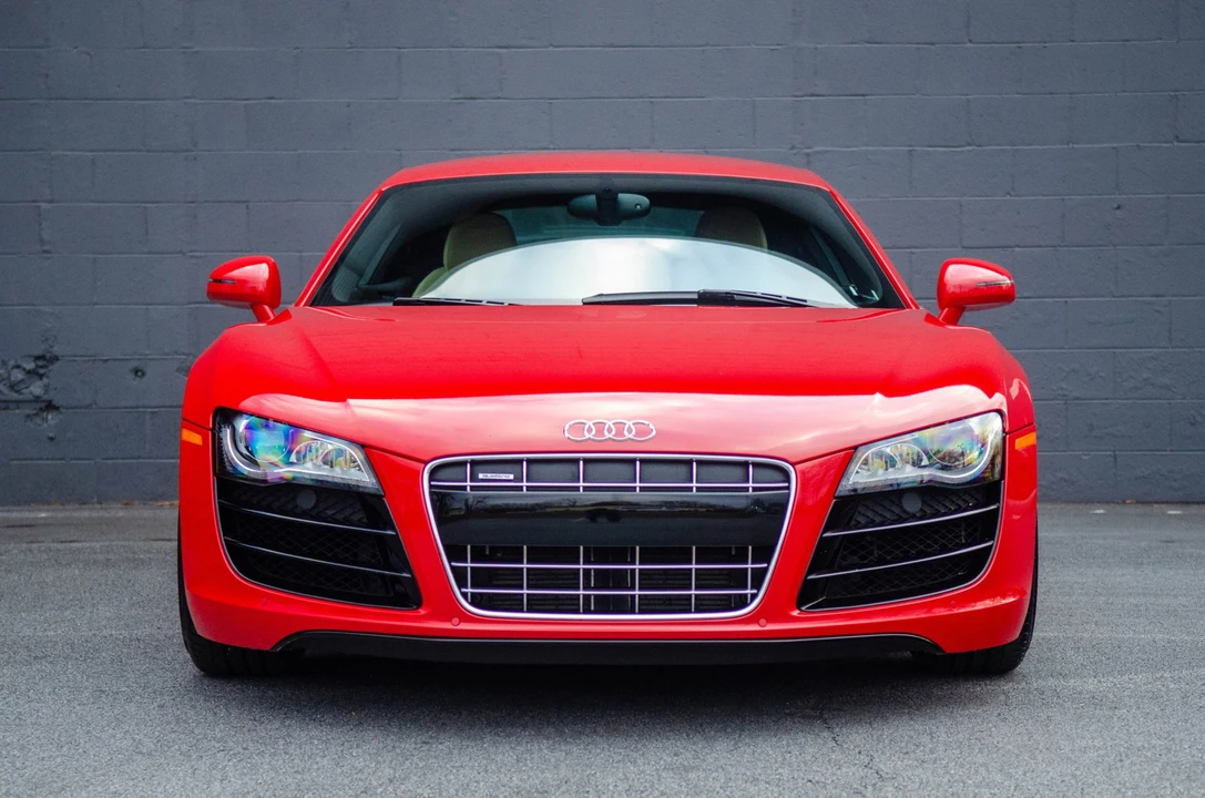 2011 Audi 42 R8 - Image 12 of 31