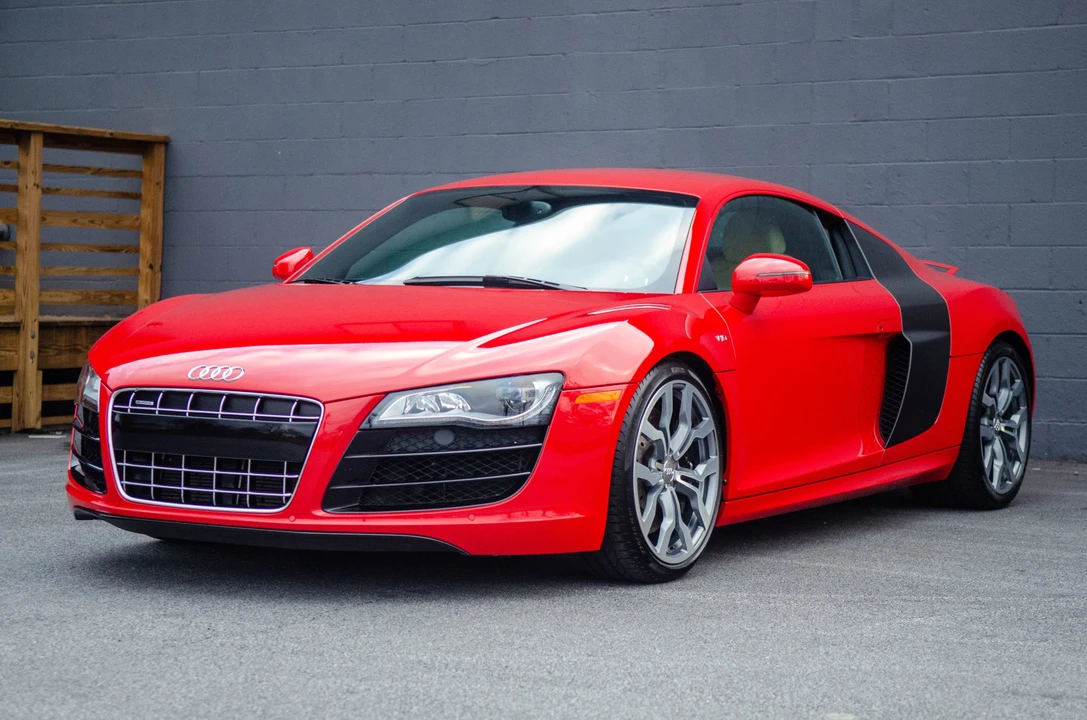 2011 Audi 42 R8 - Image 8 of 31