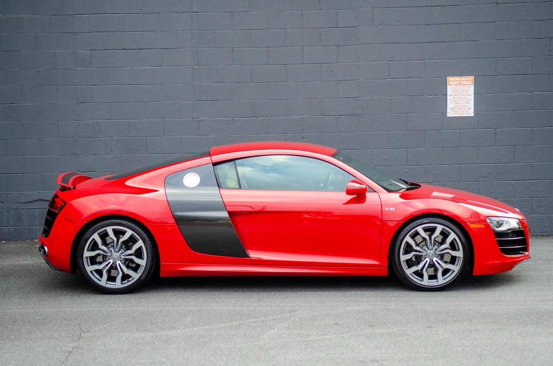 2011 Audi 42 R8 - Image 23 of 31