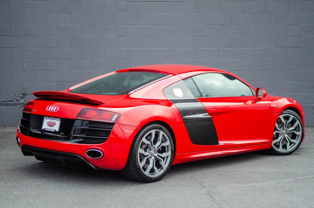 2011 Audi 42 R8 - Image 27 of 31