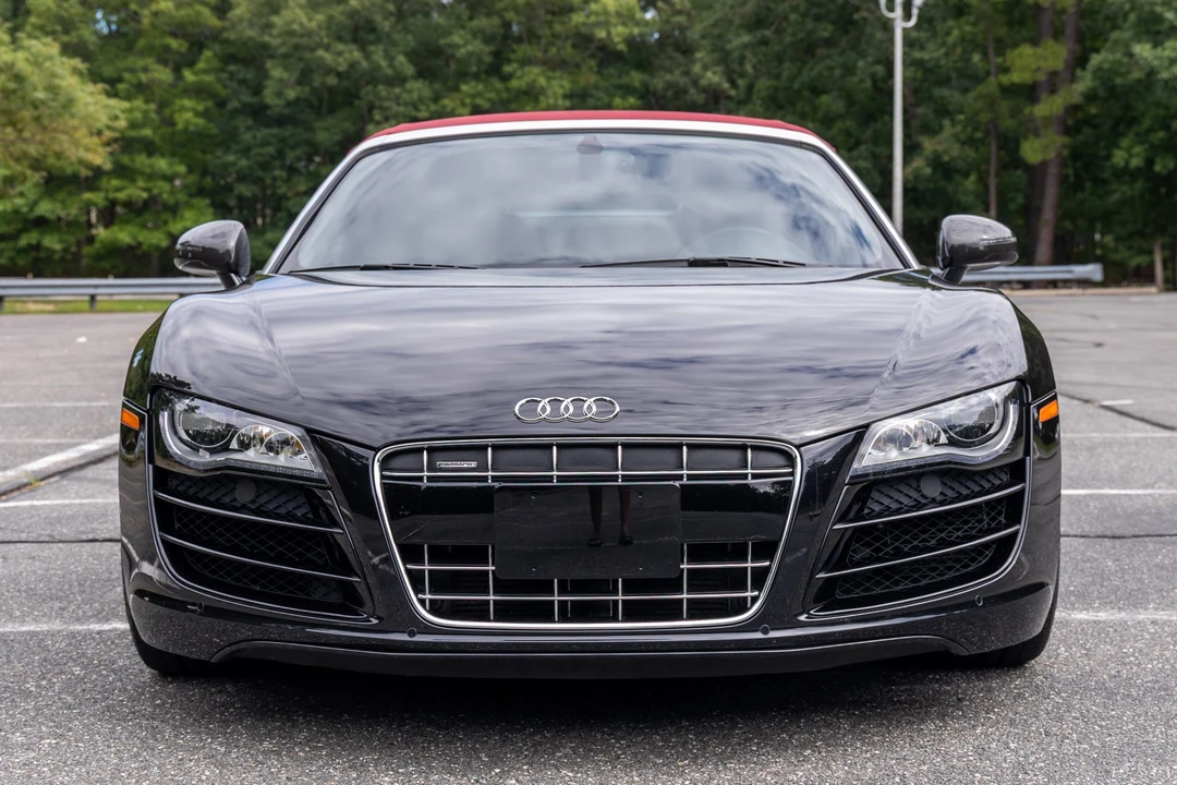 2011 Audi 42 R8 - Image 10 of 31