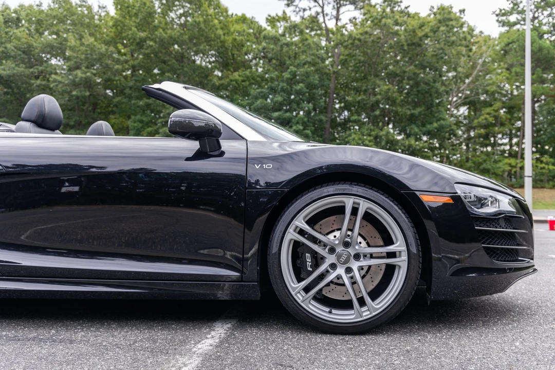 2011 Audi 42 R8 - Image 26 of 31