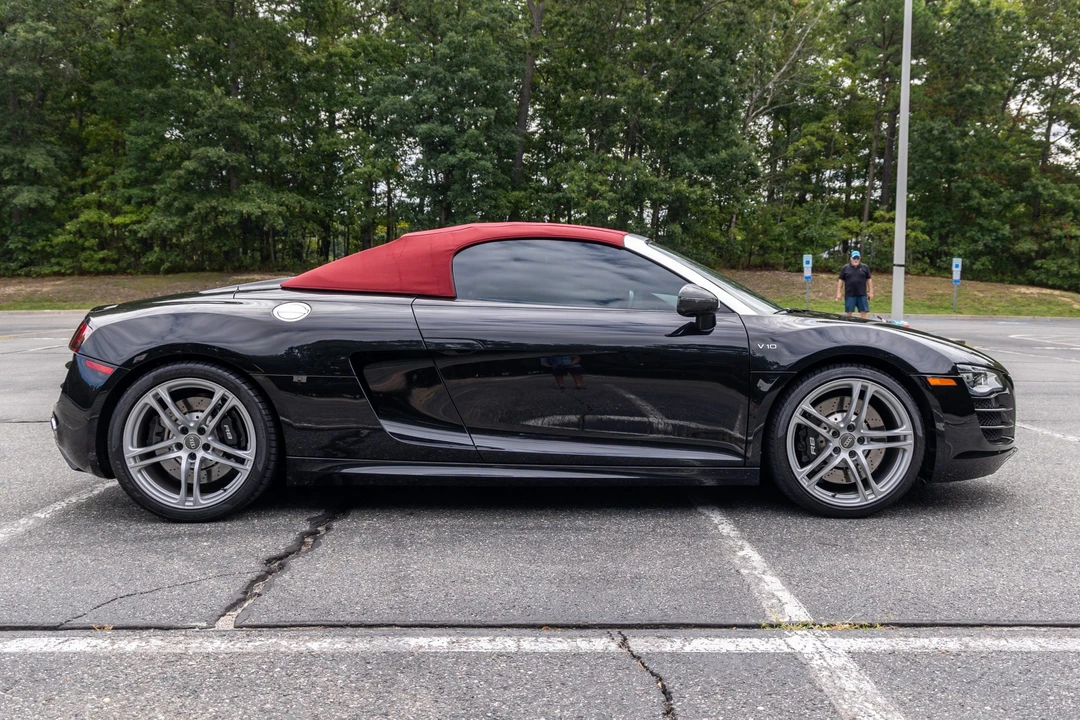 2011 Audi 42 R8 - Image 12 of 31