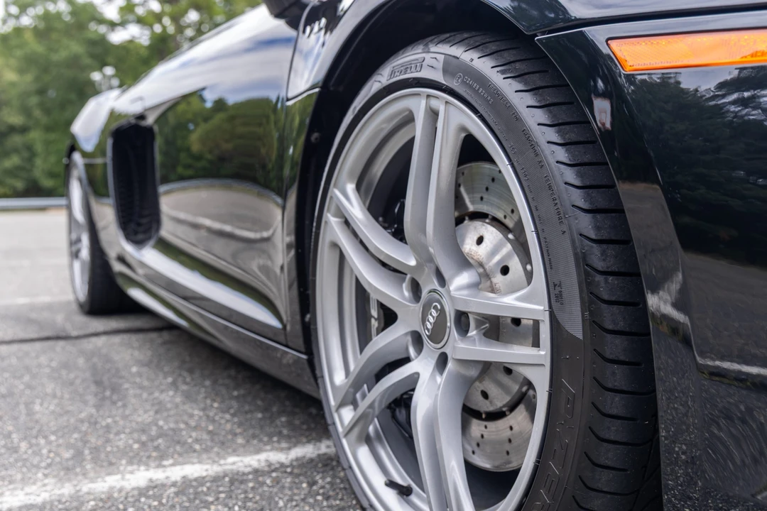 2011 Audi 42 R8 - Image 25 of 31