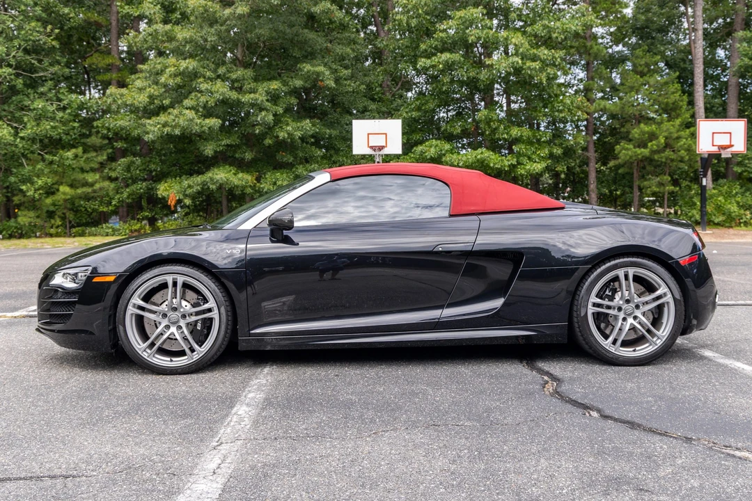 2011 Audi 42 R8 - Image 16 of 31
