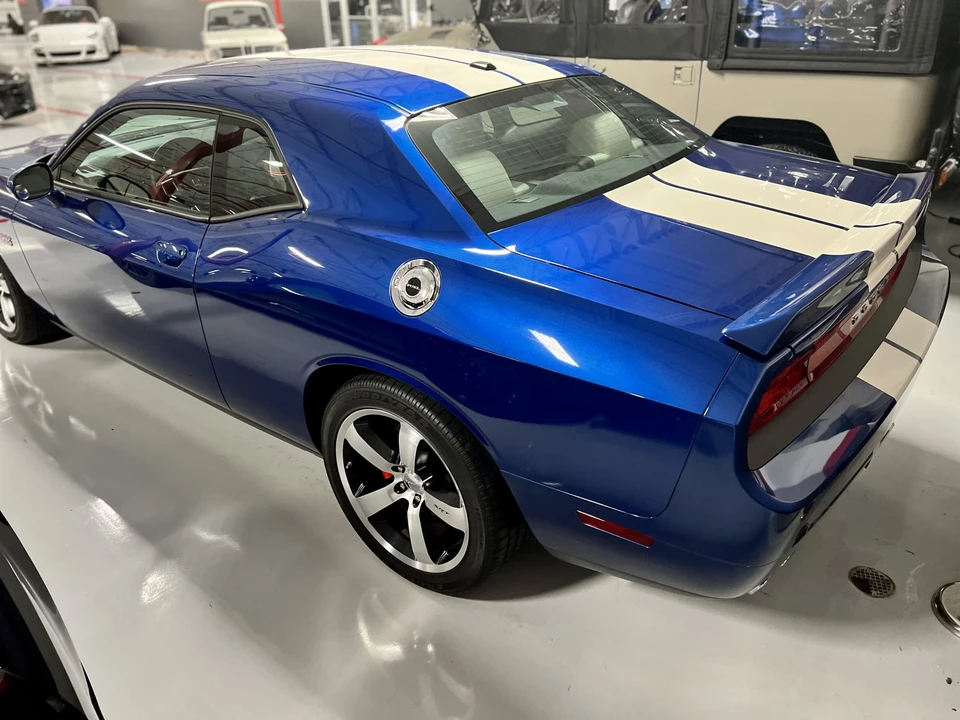 2011 Dodge Challenger SRT8 & 392 3rd Gen - Image 25 of 31