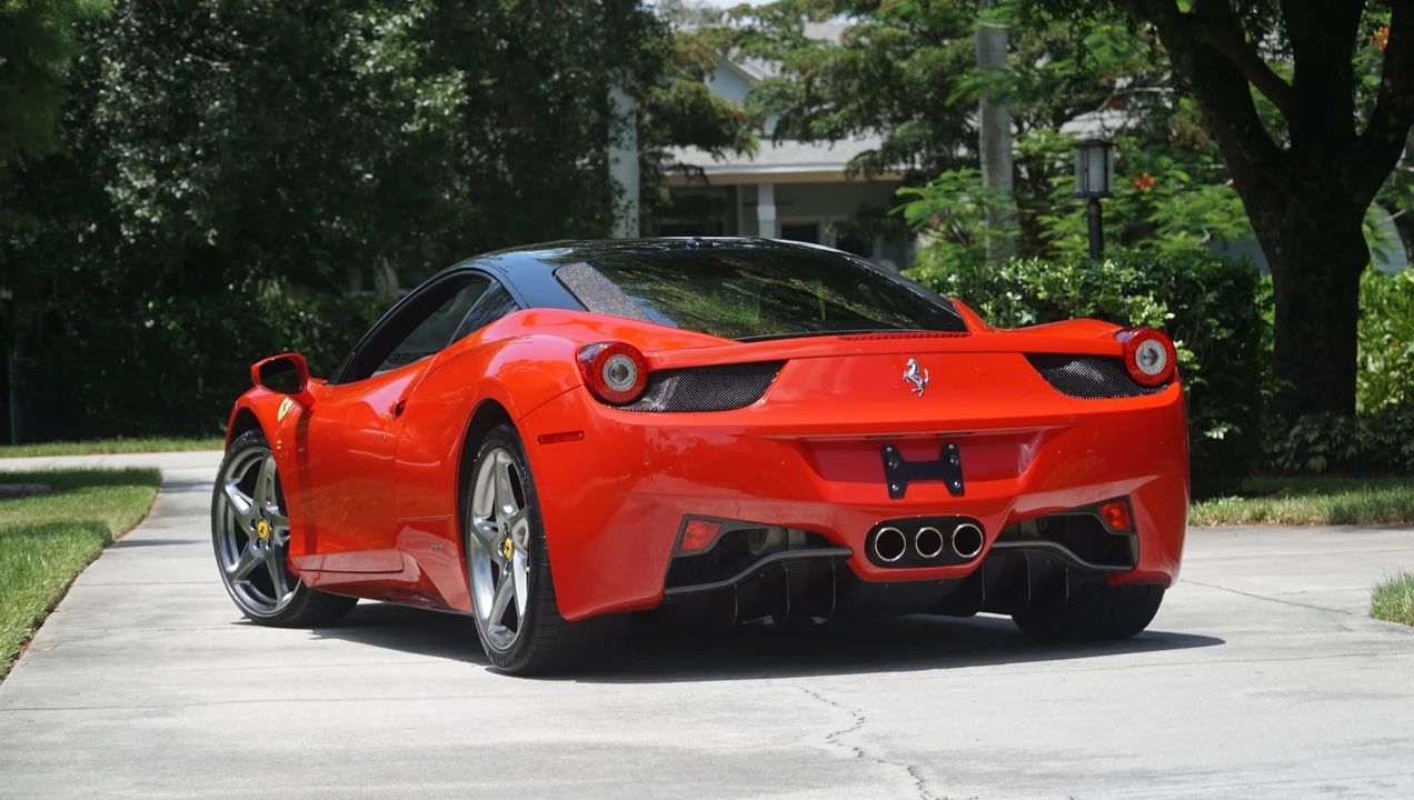 2011 Ferrari 458 Italia - Image 24 of 31